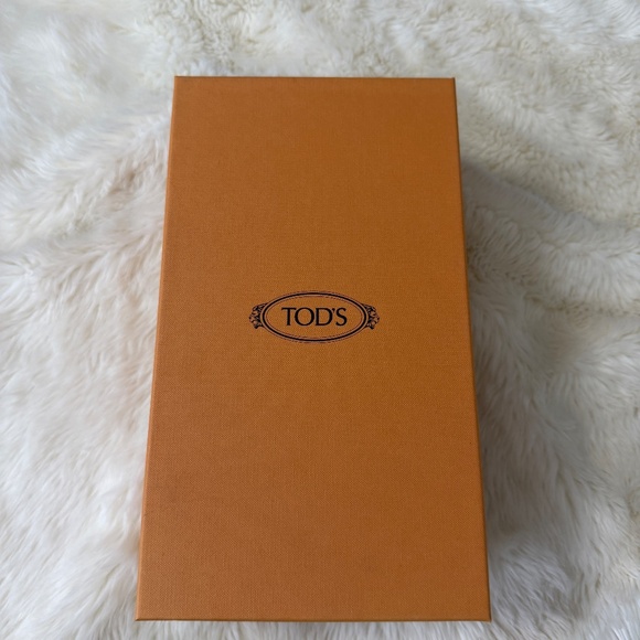 Tod’s Gommino Loafers in Suede brown brand new size 35 - Picture 5 of 16
